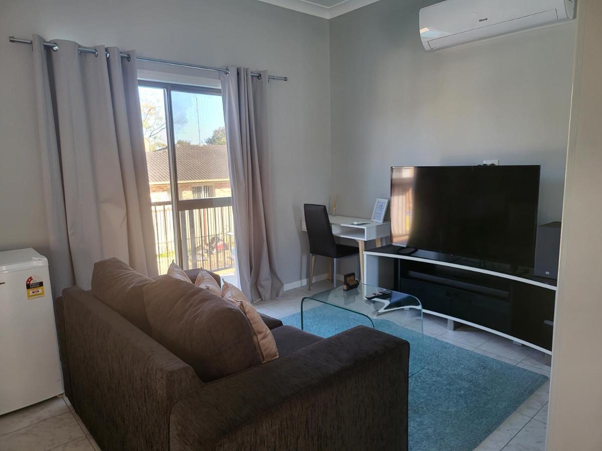 T&V Suites 温莎 外观 照片