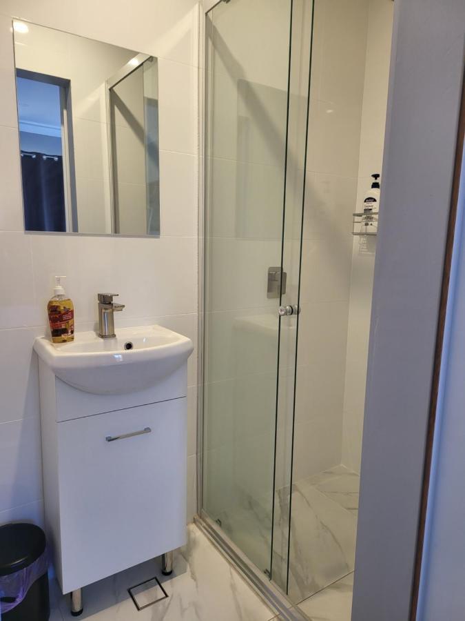 T&V Suites 温莎 外观 照片