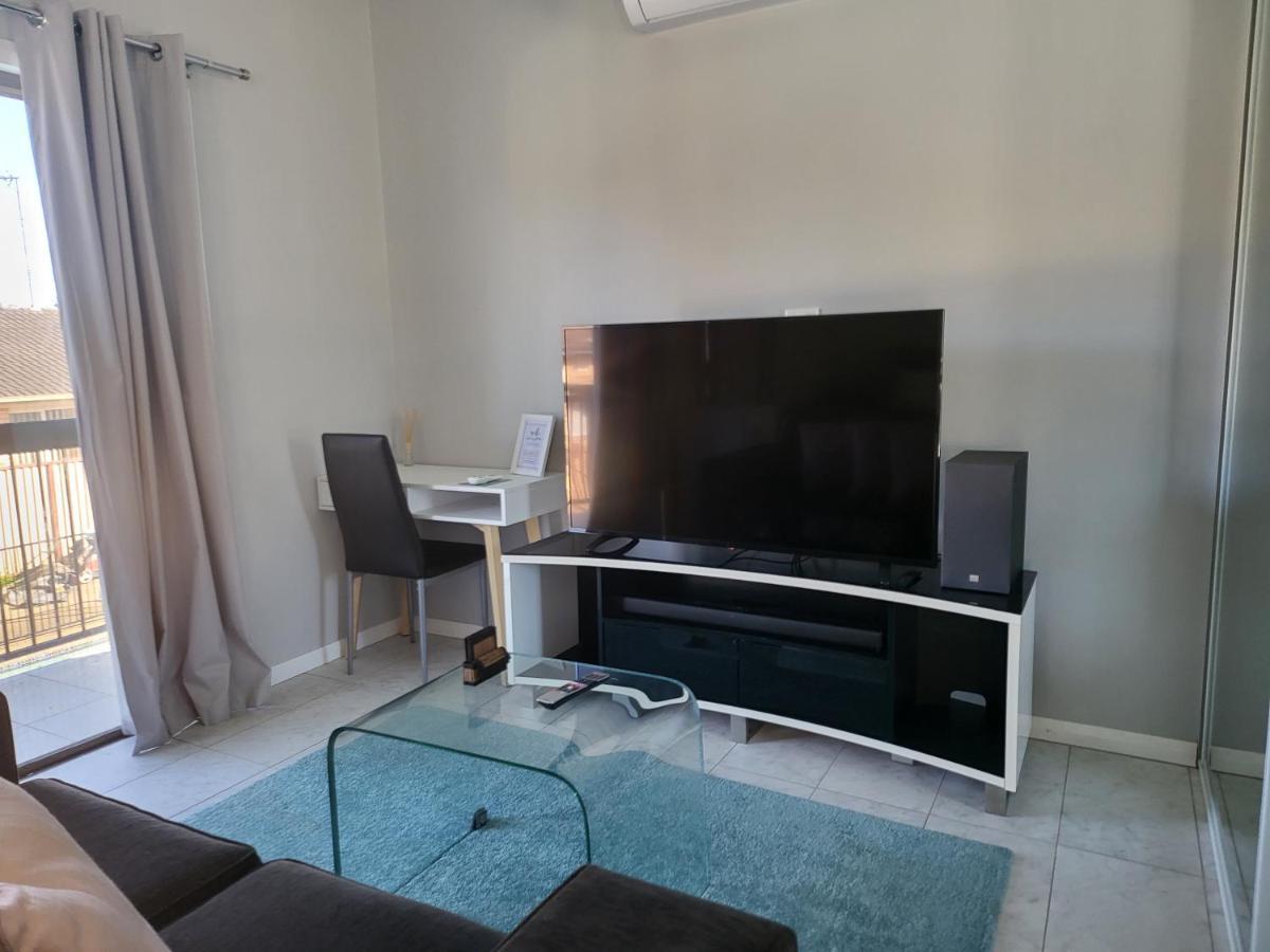 T&V Suites 温莎 外观 照片